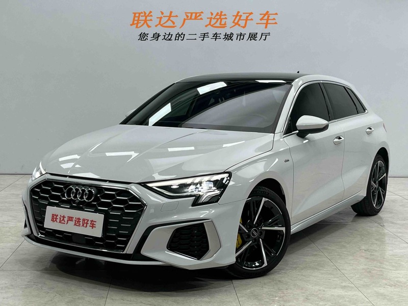 2023 Audi Restyling A3 Sportback 35 TFSI Fashion Sport (Shíshàng Yùndòng Xíng)