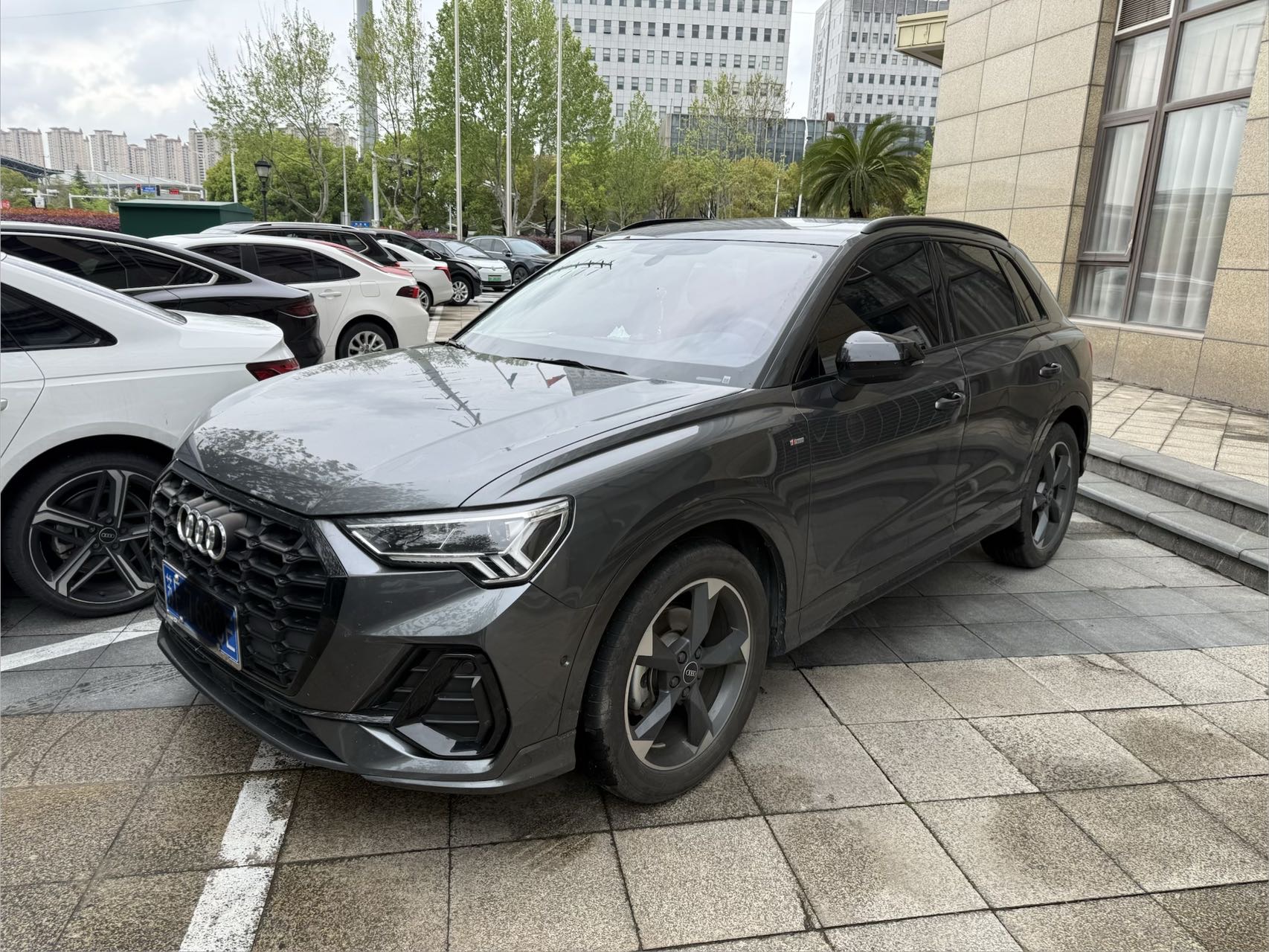 Audi Q3 2022 35 TFSI Fashion Sport (Shíshàng Dònggǎn Xíng)