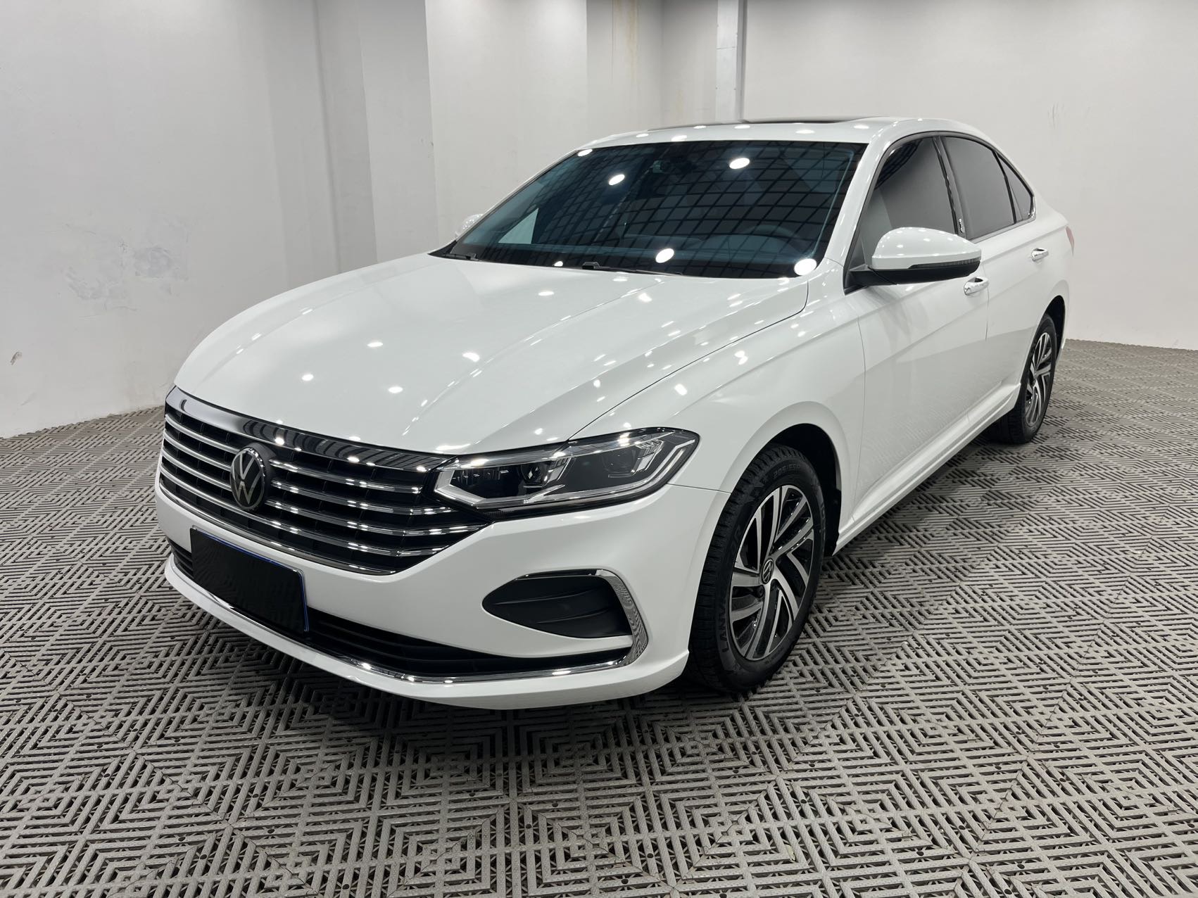 Volkswagen Lavida 2023 1.5L Automatic Five Million (Wǔbǎi Wàn Bǎn)