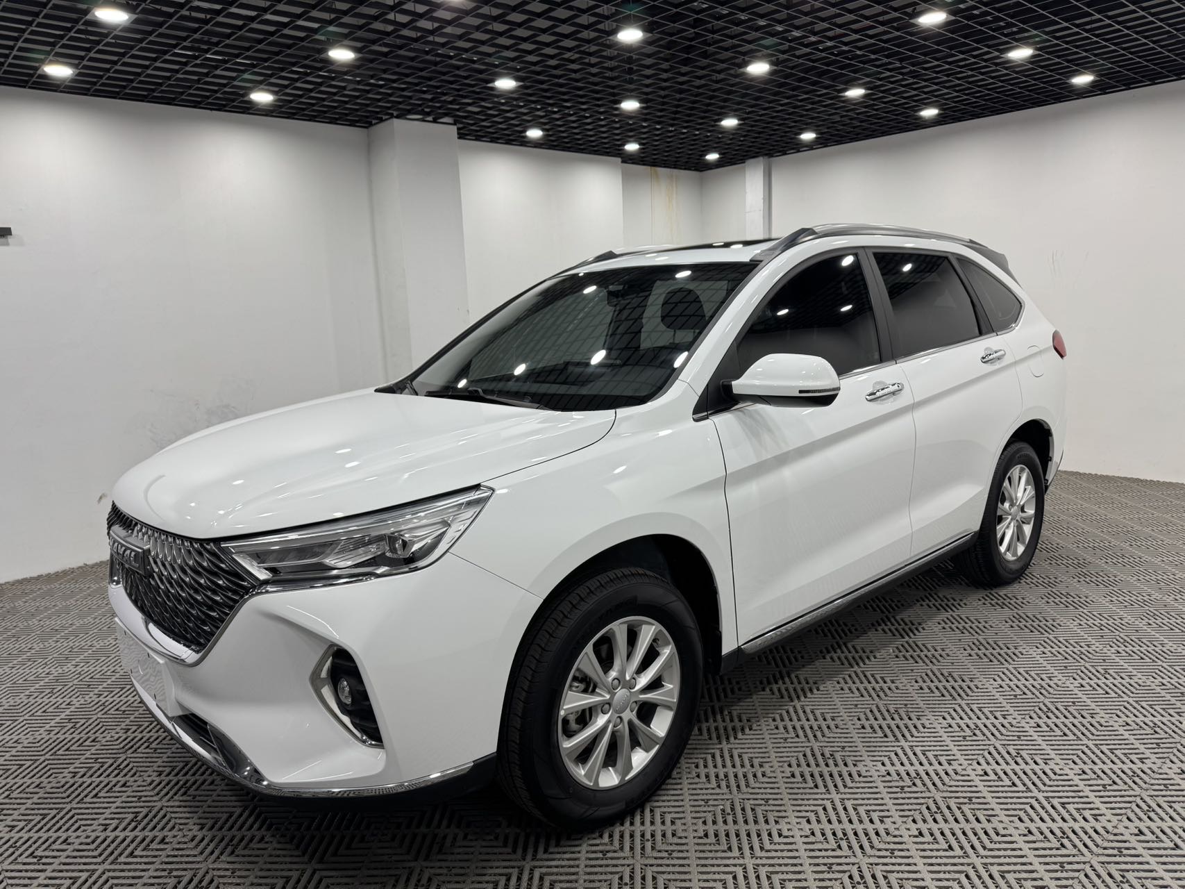 Haval M6 2021 PLUS 1.5T Manual Luxury Smart (Háofú M6 2021 PLUS 1.5T Shǒudòng Háohuá Zhìlián Xíng)