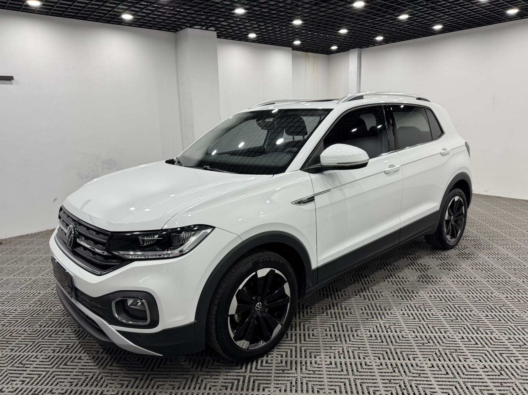 Volkswagen Tacqua 2021 1.5L Automatic Joy Smart Connect (Yuè Zhìlián Bǎn)