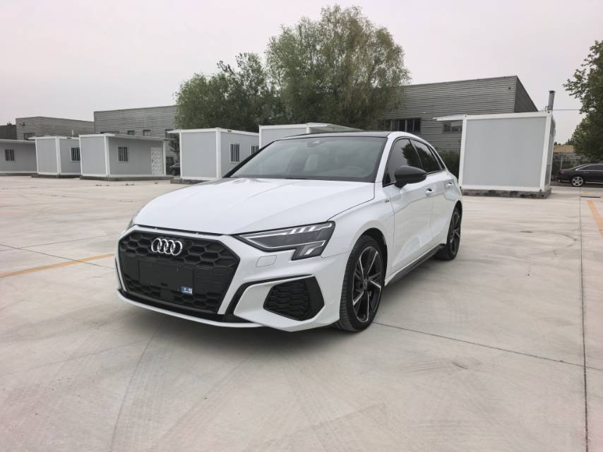 Audi A3 2022 Sportback 35 TFSI Fashion Sport (Shíshàng Yùndòng Xíng)
