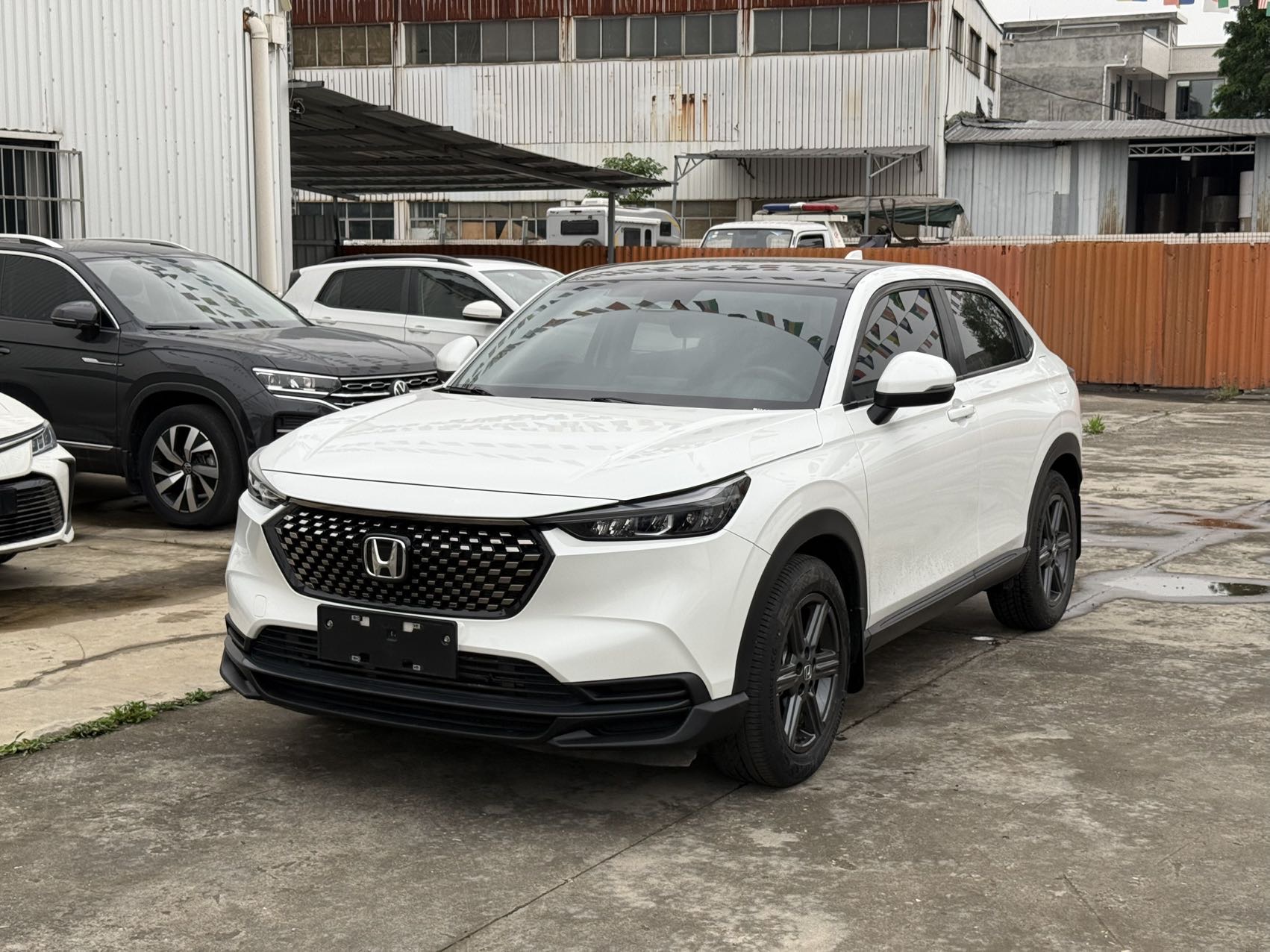 Honda XR-V 2023 1.5L CVT Hot Trend (Rècháo Bǎn)