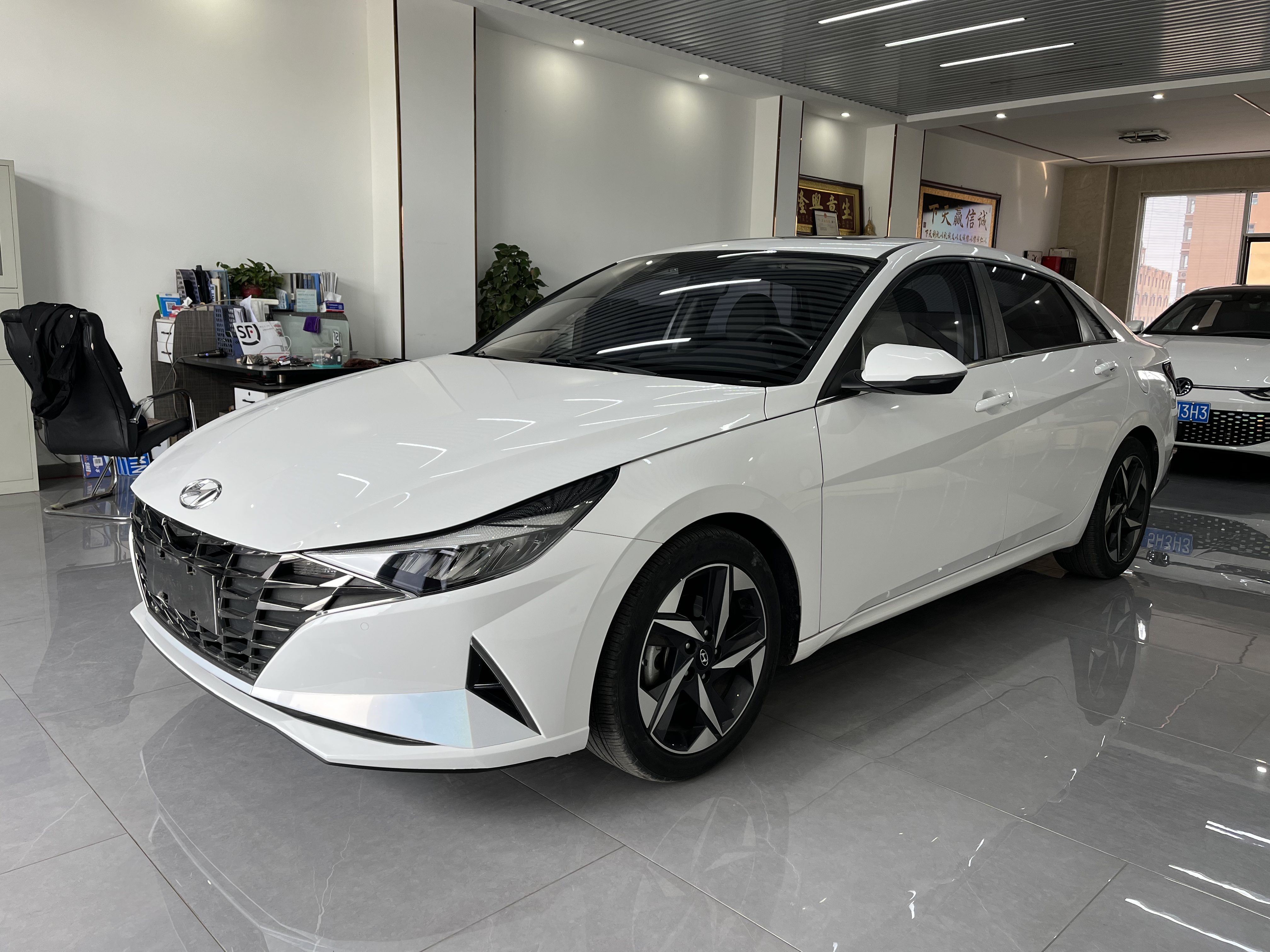 Hyundai Elantra 2022 1.5L CVT LUX Premium (Zūnguì Bǎn)