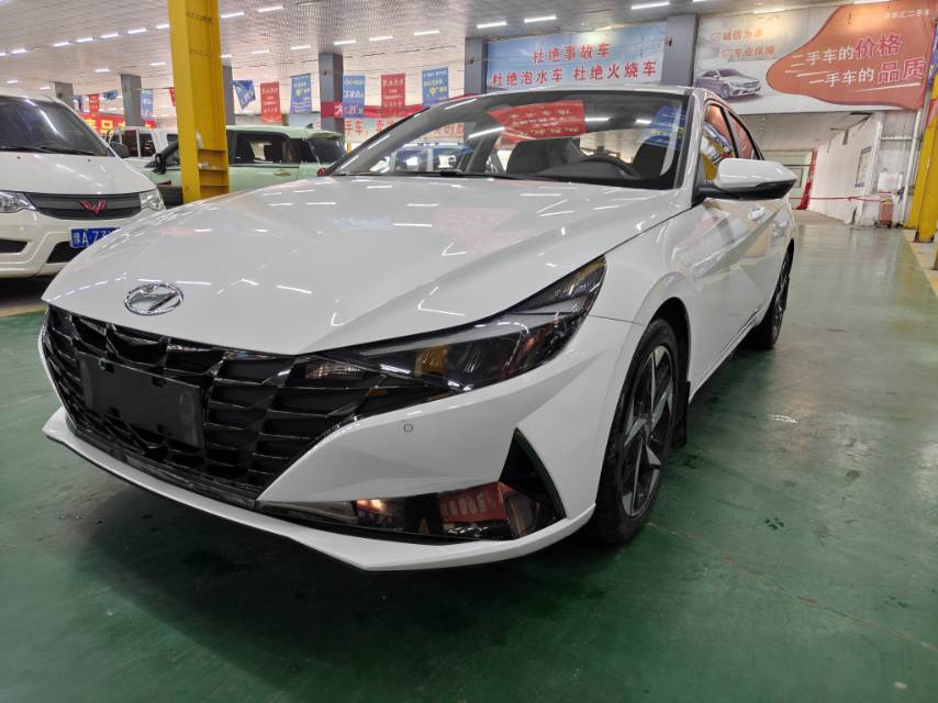 Hyundai Elantra 2022 1.5L CVT LUX Premium (Zūnguì Bǎn)