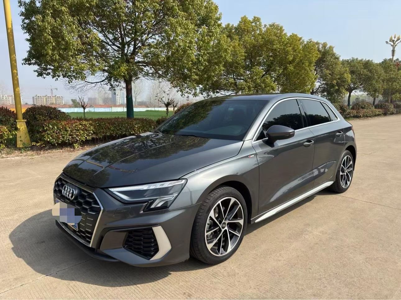 Audi A3 2023 Facelift Sportback 35 TFSI Fashion Sport (Shíshàng Yùndòng Xíng)