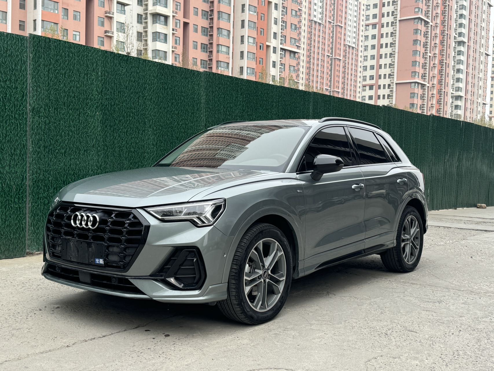 Audi Q3 2022 35 TFSI Fashion Dynamic (Shíshàng Dònggǎn Xíng)