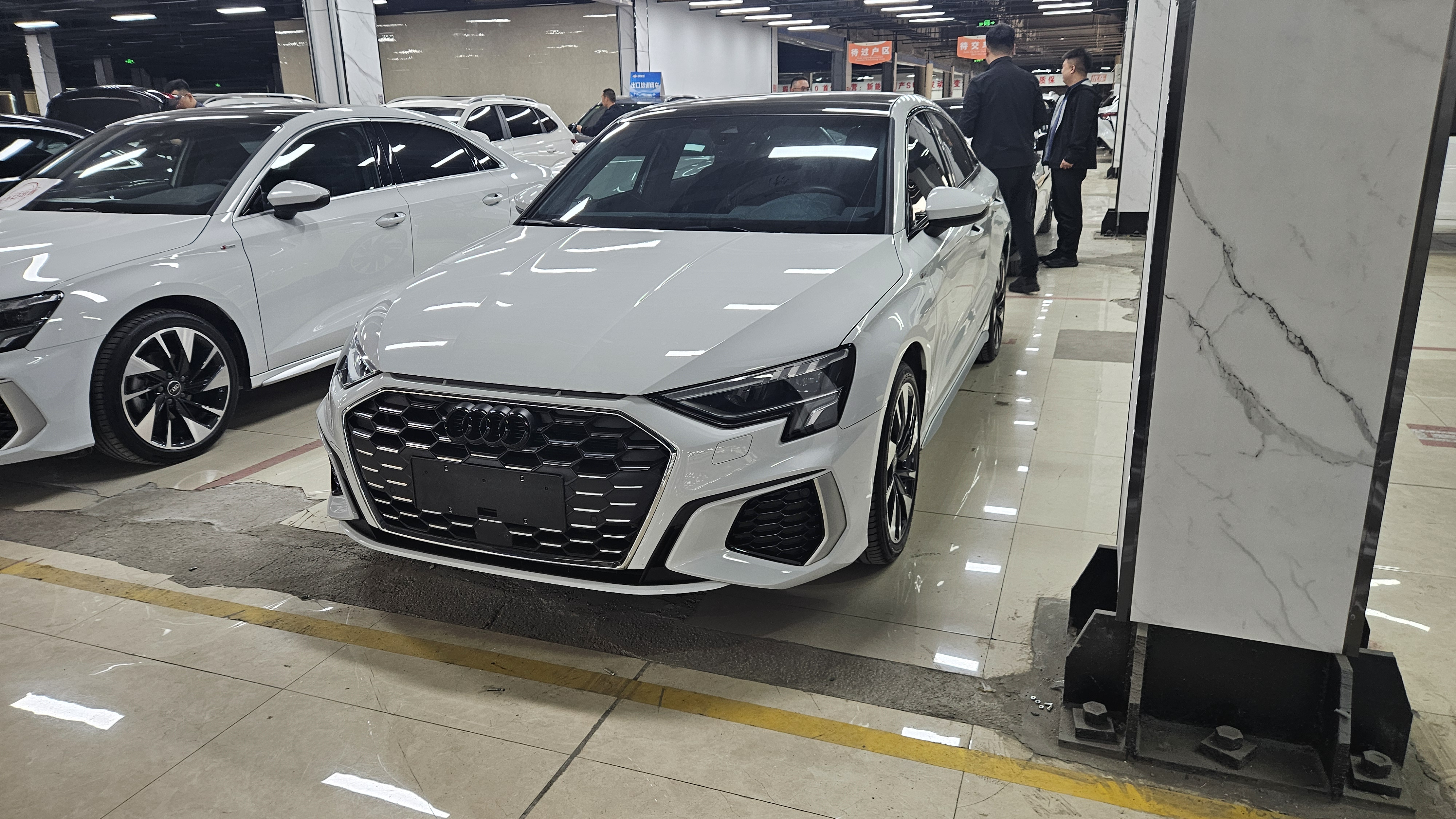 Audi A3 2023 Sportback 35 TFSI Fashion Sport (Shíshàng Yùndòng Xíng)