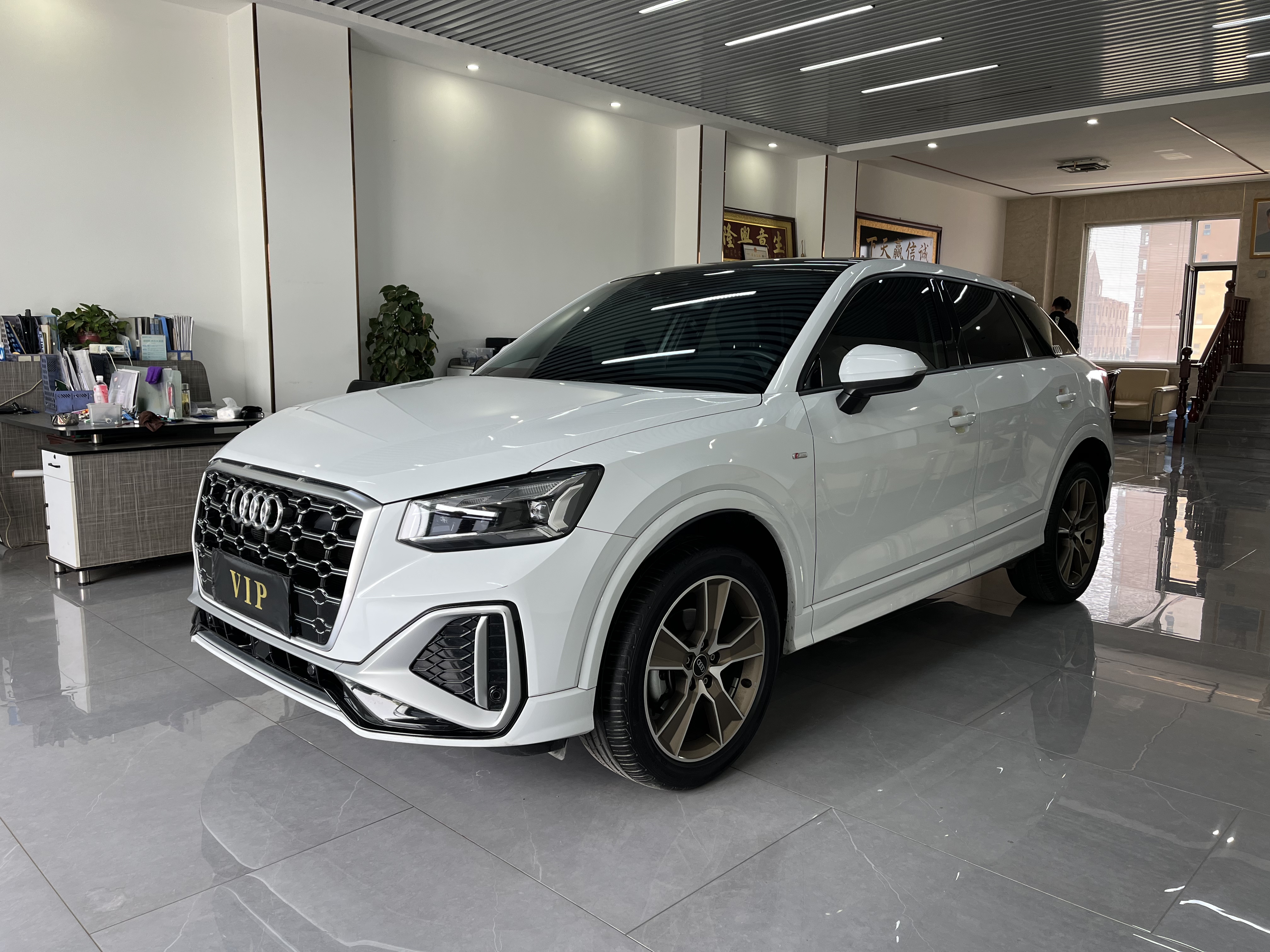 Audi Q2L 2022 35 TFSI Fashion Sport (Shíshàng Dònggǎn Xíng)