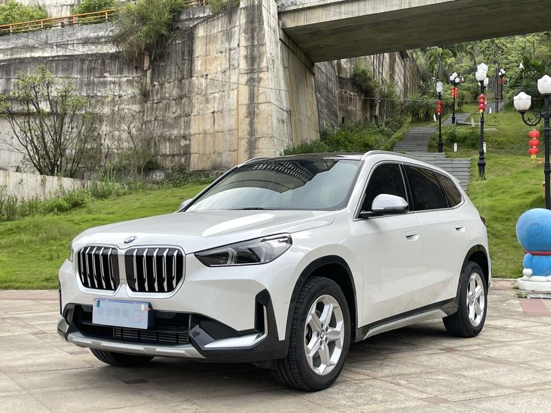2023 BMW X1 sDrive20Li Design Package (X Shèjì Tàozhuāng)