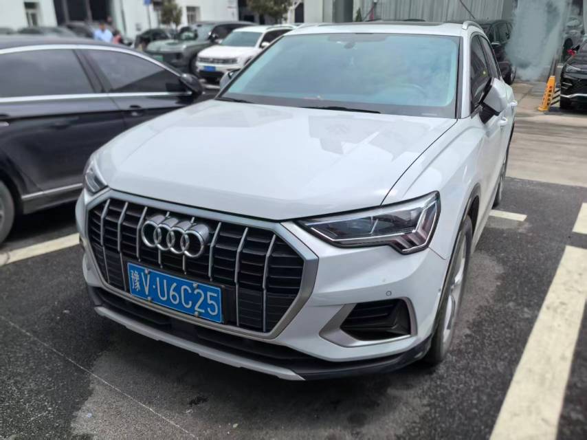 Audi Q3 2022 35 TFSI Fashion Elegant (Shíshàng Zhìyǎ Xíng)