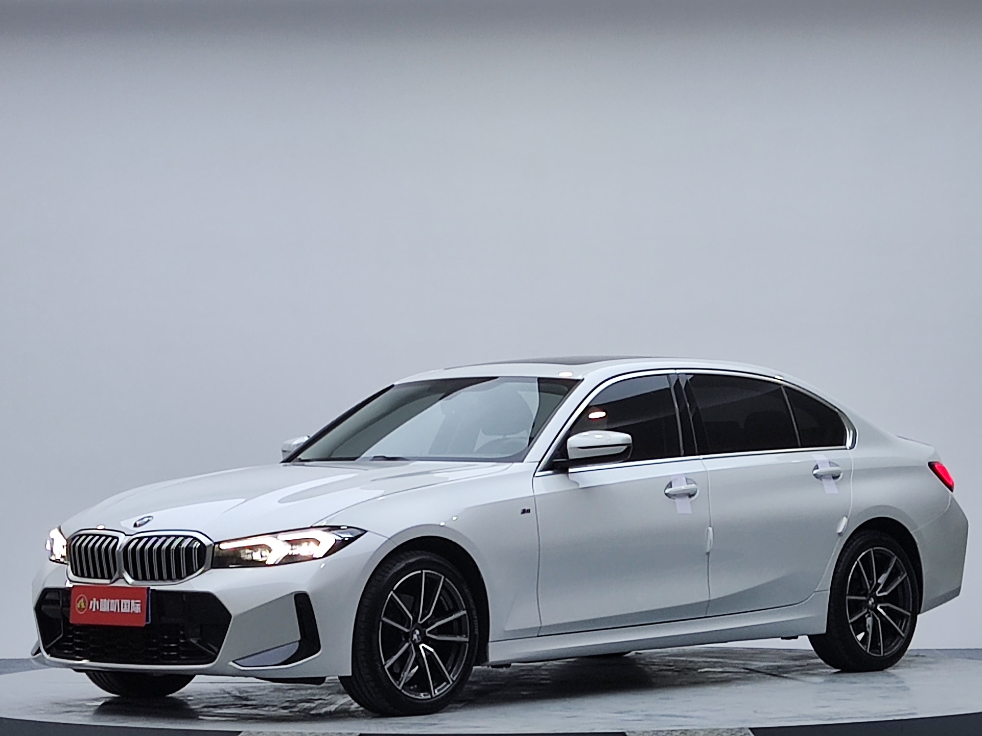2023 BMW 3 Series 320Li M Sport Package (M Yùndòng Tàozhuāng)
