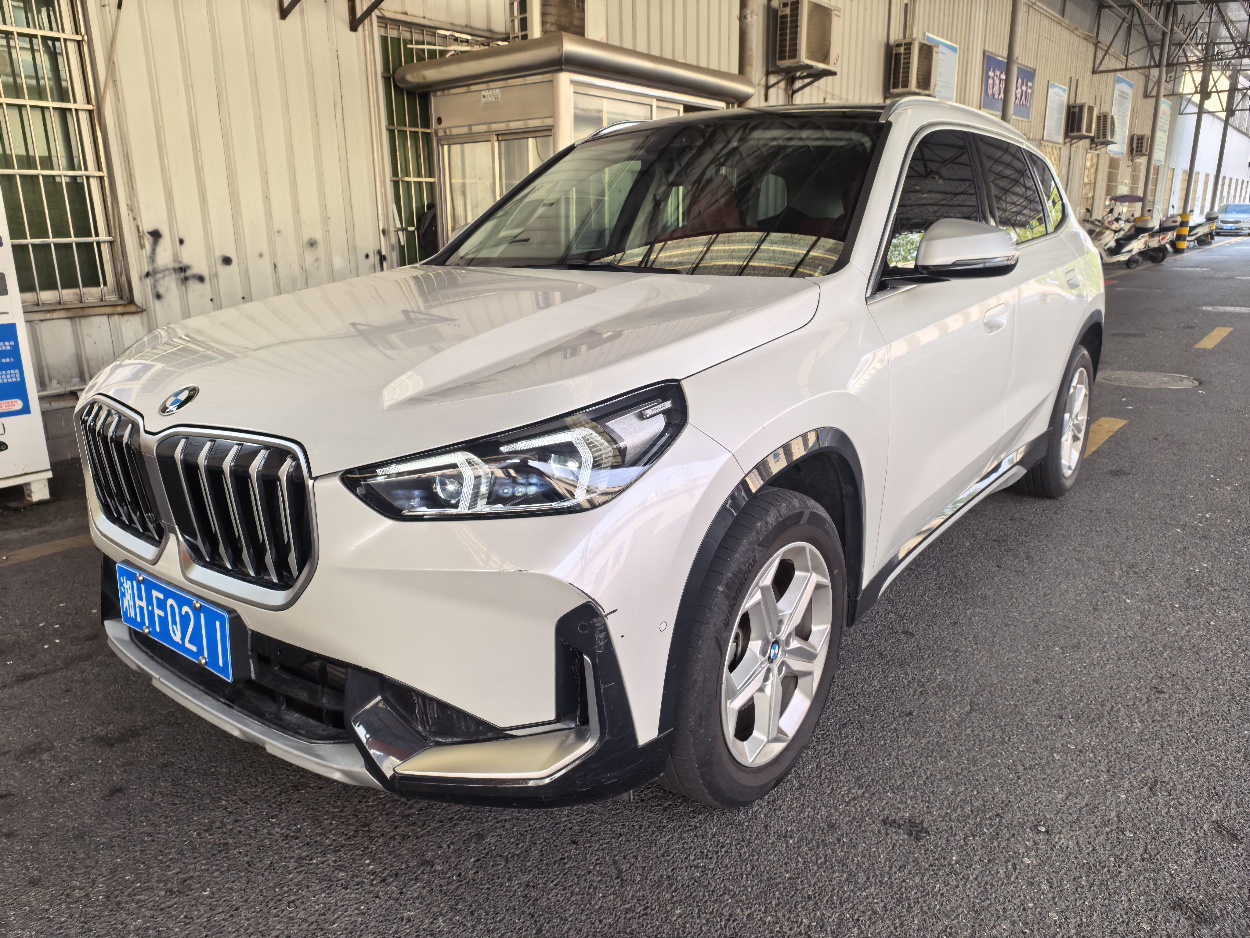 BMW X1 2023 sDrive20Li X Design Package (X Shèjì Tàozhuāng)