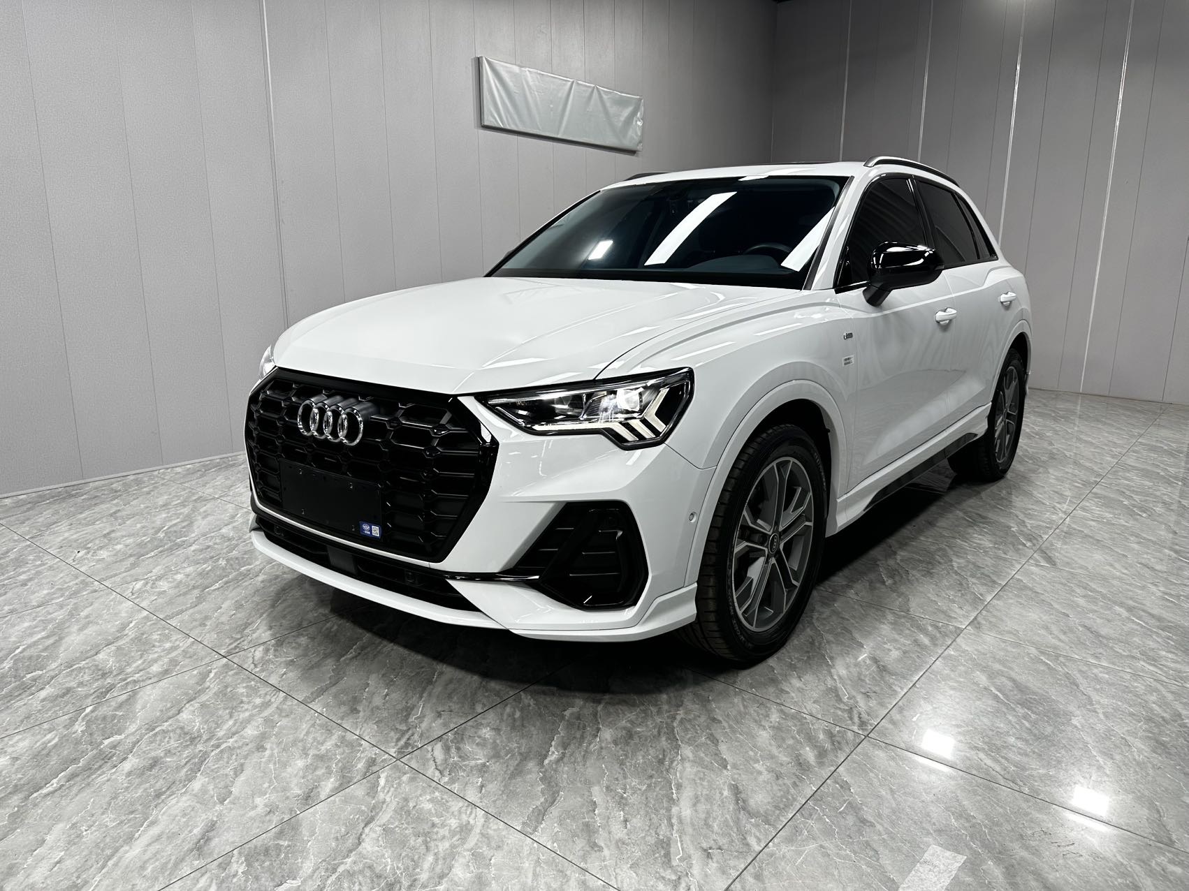 Audi Q3 2023 35 TFSI Fashion Sport (Shíshàng Yùndòng Xíng) (1.4T)
