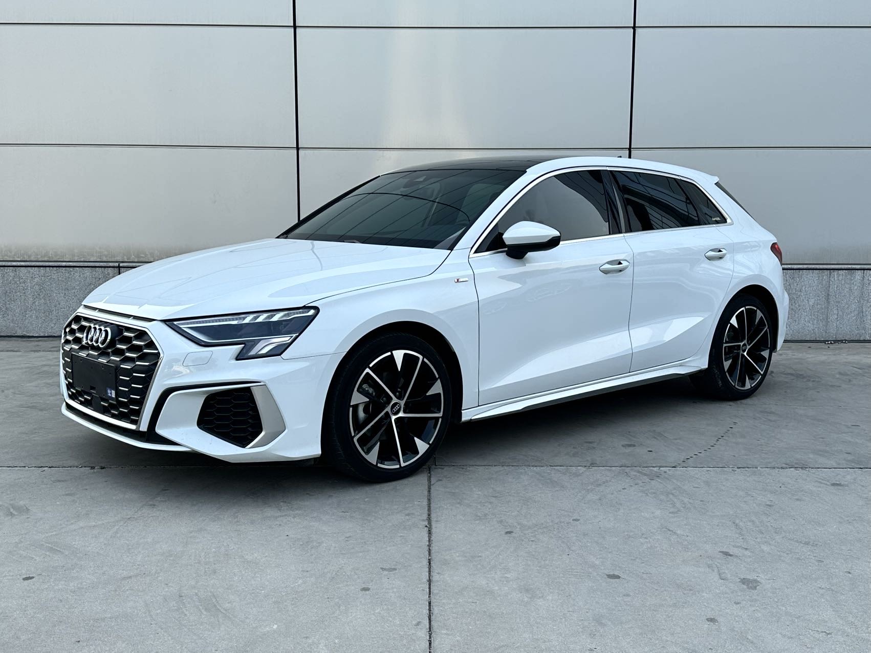 Audi A3 2022 Sportback 35 TFSI Fashion Sport (Shíshàng Yùndòng Xíng)