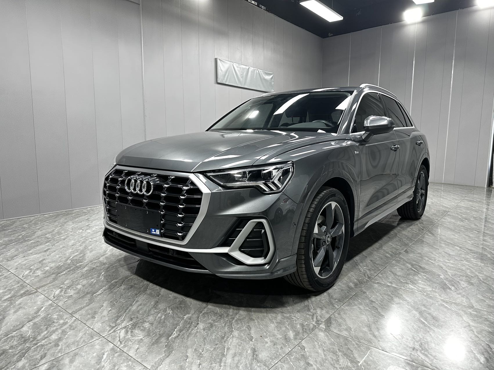 Audi Q3 2022 35 TFSI Fashion Sport (Shíshàng Dònggǎn Xíng)