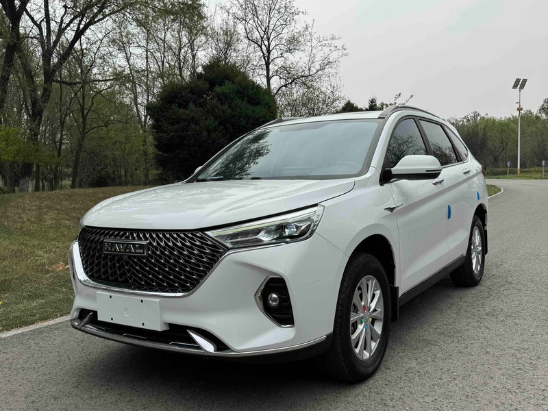 2023 Haval M6 PLUS 1.5T Manual Luxury Smart Connect (Háohuá Zhìlián Xíng)