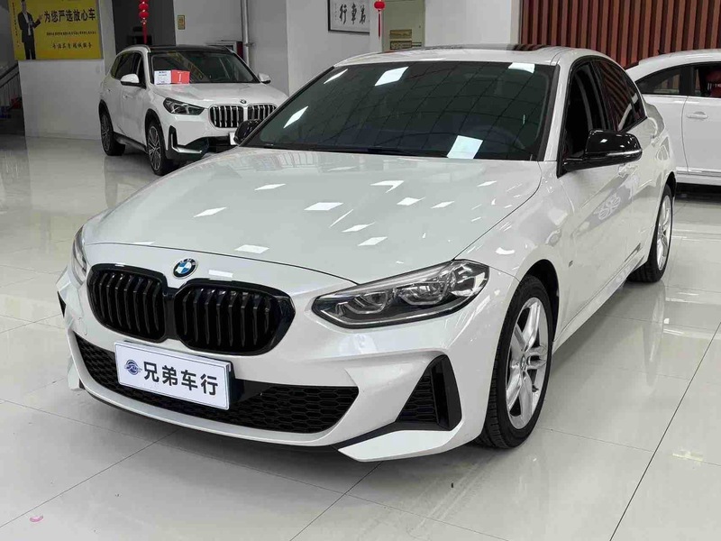 2021 BMW 1 Series 120i M Sport Night Edition (Yèyào Bǎn)