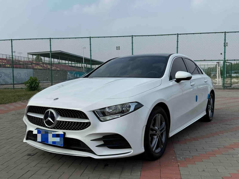2022 Mercedes-Benz Restyling A-Class A 180 L Sport Sedan (Yùndòng Jiàochē)