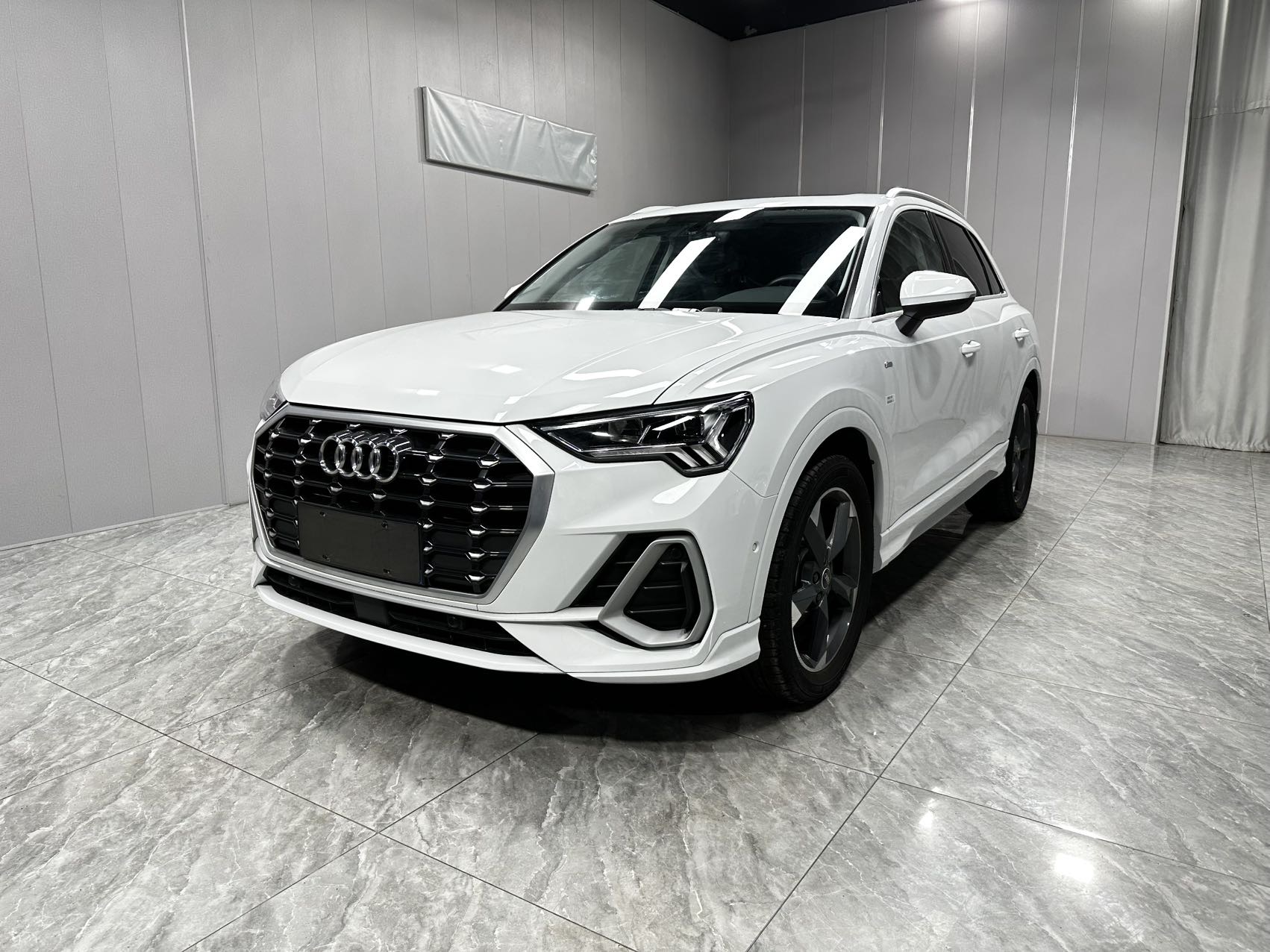 Audi Q3 2022 35 TFSI Fashion Sport (Shíshàng Yùndòng Xíng)