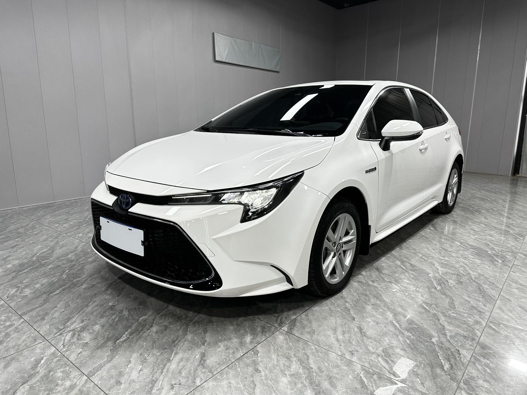 Toyota Levin 2022 Twin Engine 1.8H E-CVT Luxury (Háohuá Bǎn)