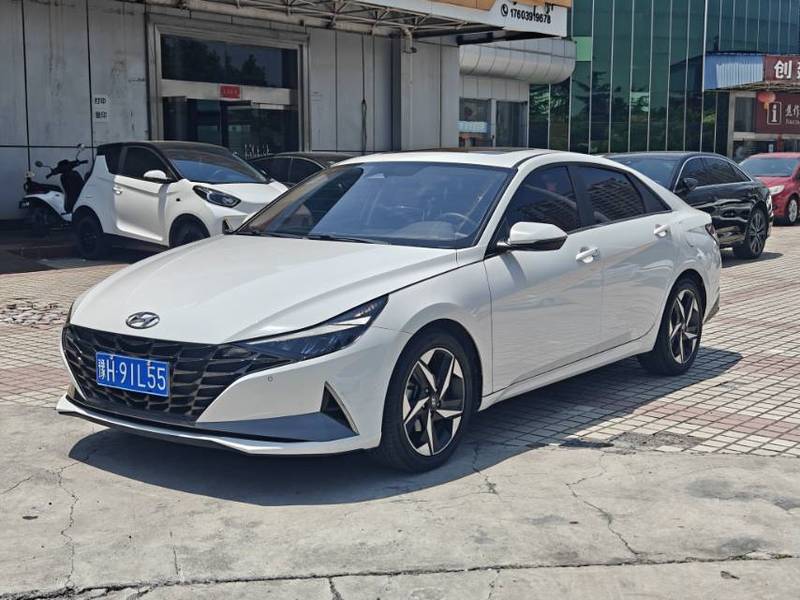 2022 Hyundai Elantra 1.5L CVT LUX Noble (Zūnguì Bǎn)