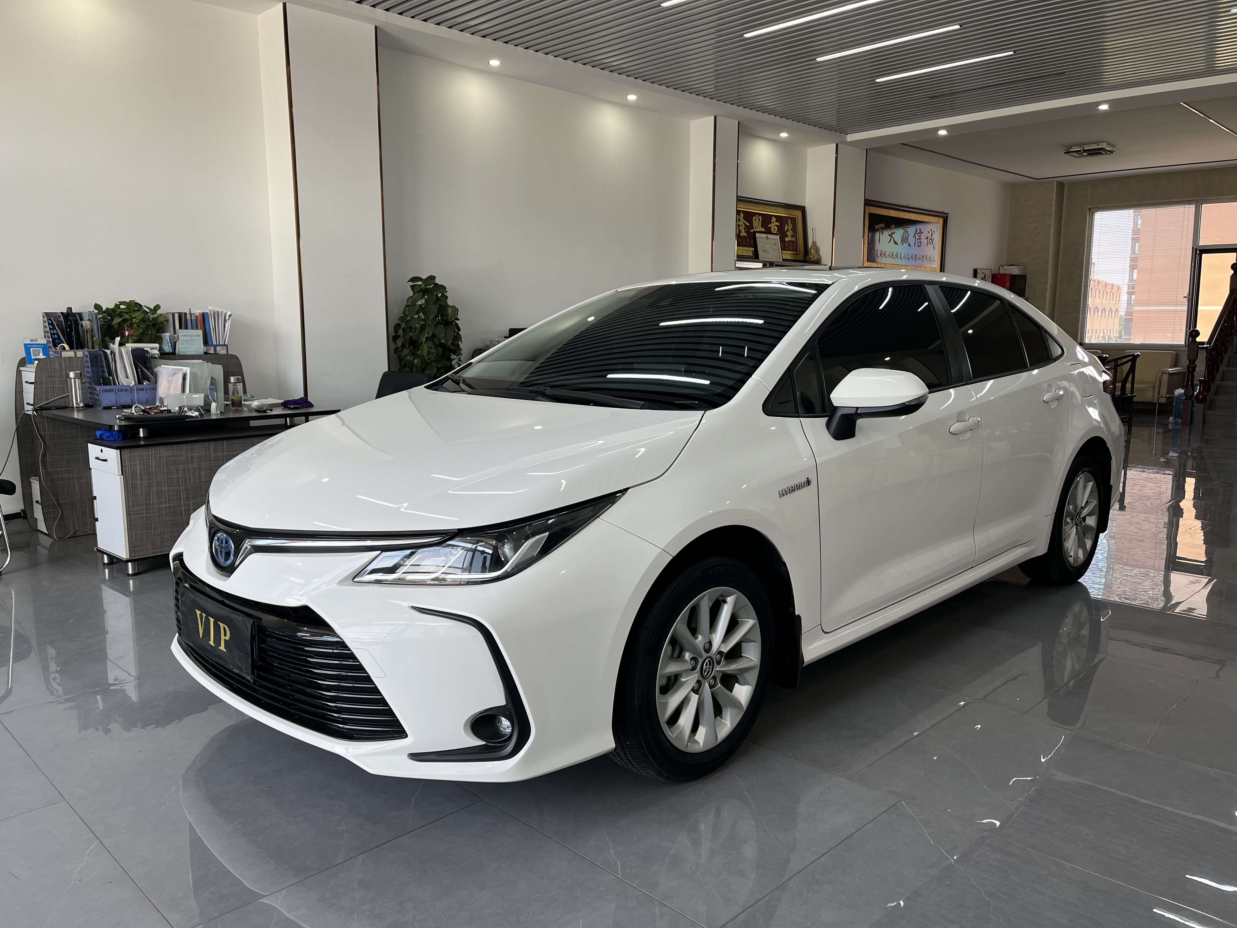 Toyota Corolla 2021 Twin Engine 1.8L E-CVT Elite (Jīngyīng Bǎn)