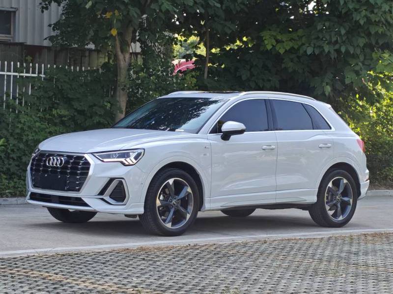 2022 Audi Q3 35 TFSI Fashion Sport (Shíshàng Yùndòng Xíng)