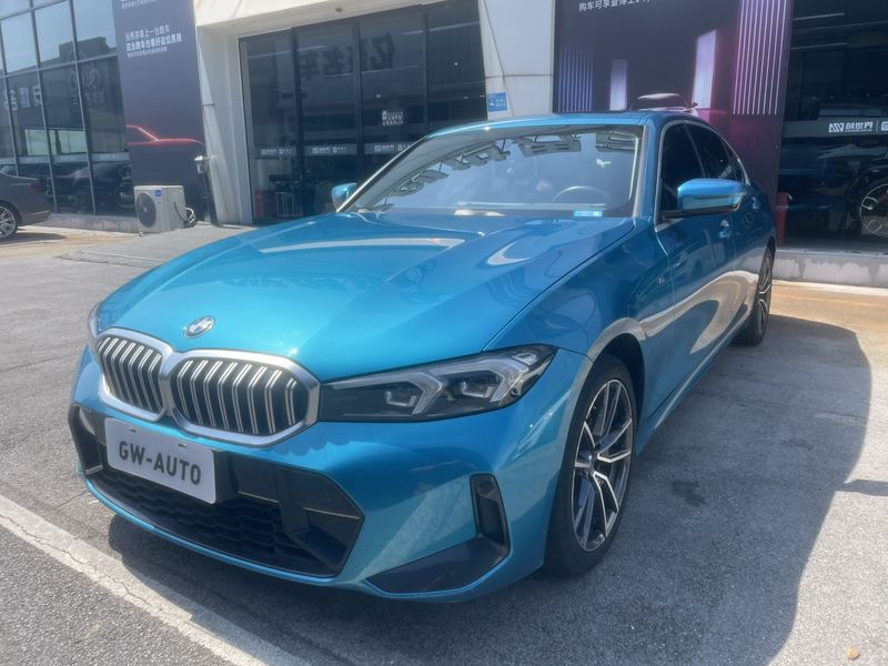 2023 BMW 3 Series 320i M Sport Package (M Yùndòng Tàozhuāng)