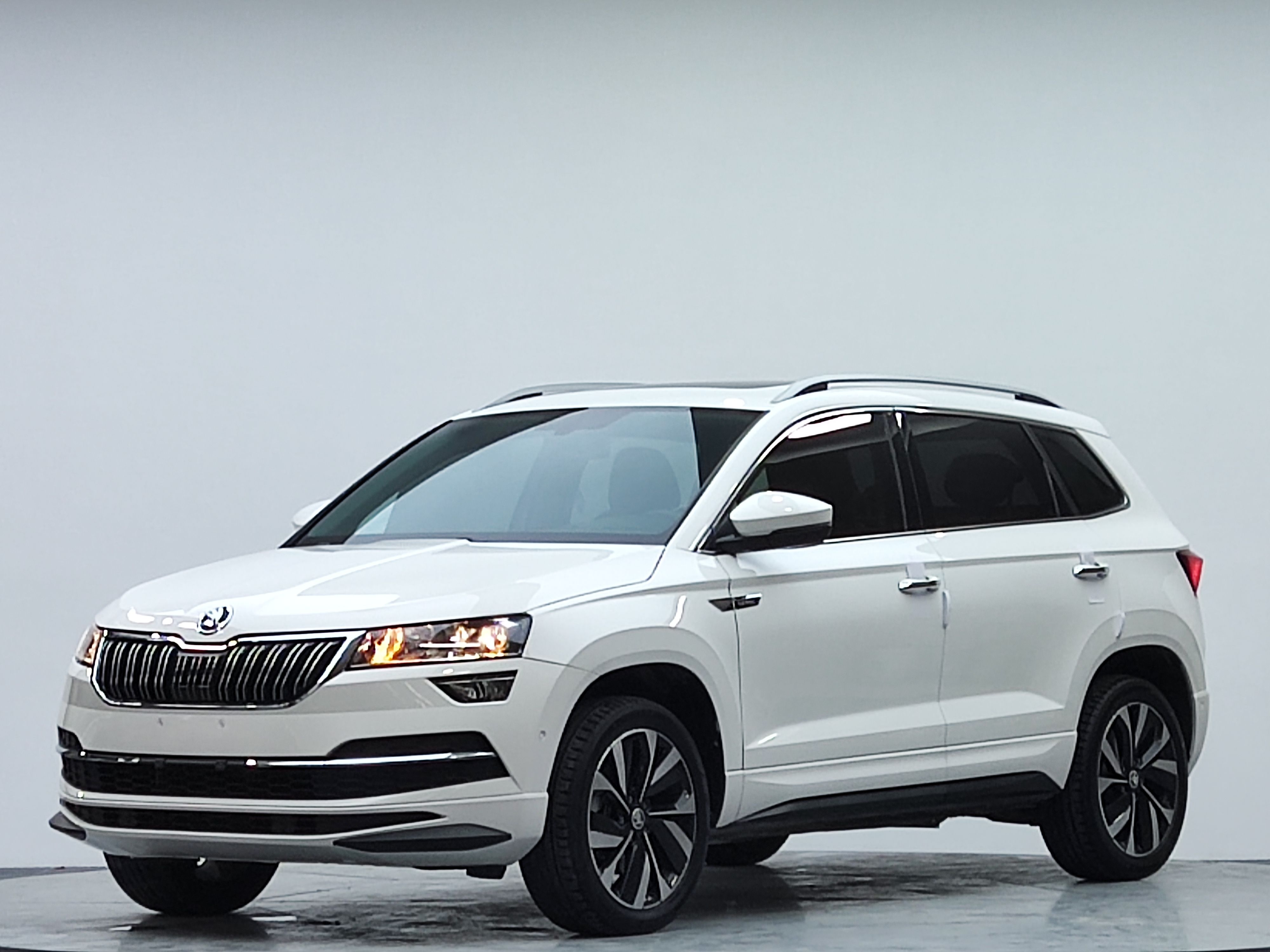 2022 Skoda Karoq TSI280 Luxury Enjoy Edition (Shēxiǎng Bǎn)