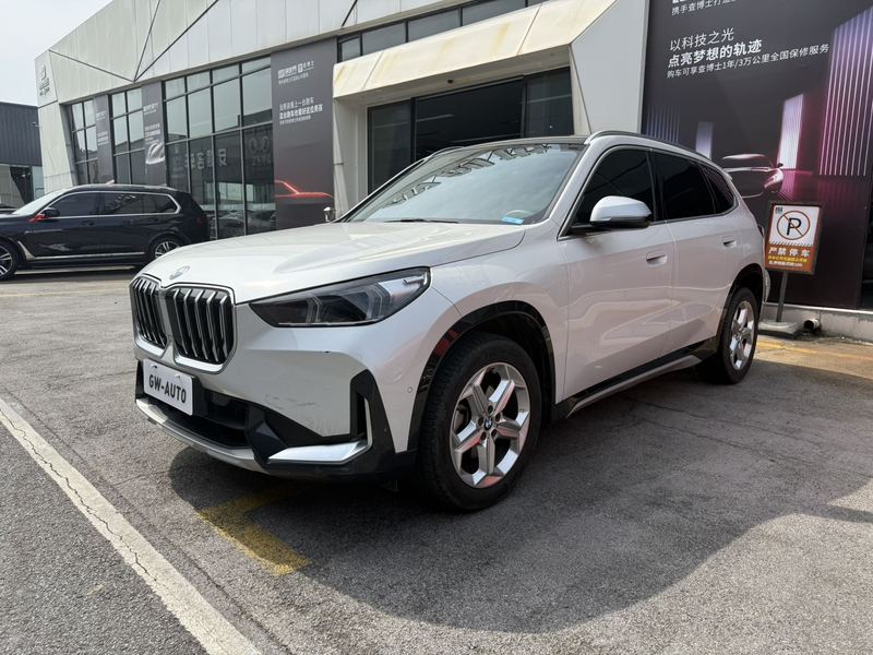 2023 BMW X1 sDrive20Li X Design Package (X Shèjì Tàozhuāng)
