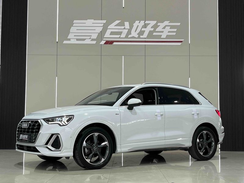 2022 Audi Q3 35 TFSI Fashion Sport (Shíshàng Dònggǎn Xíng)