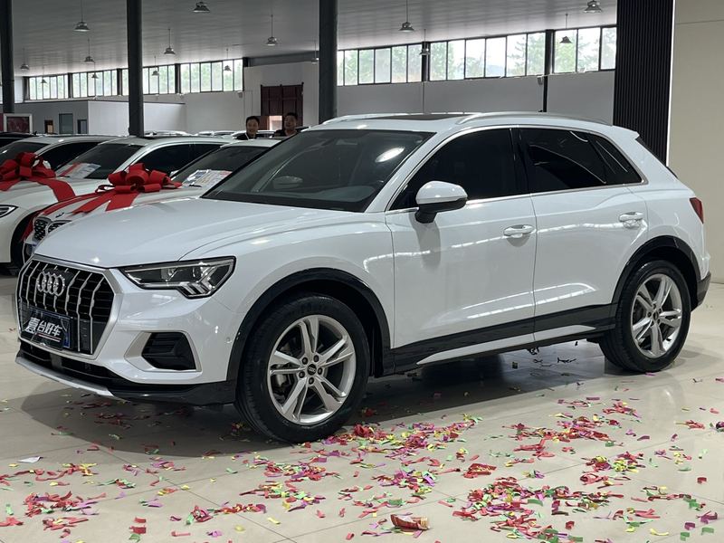 2022 Audi Q3 35 TFSI Fashion Elegant (Shíshàng Zhìyǎ Xíng)