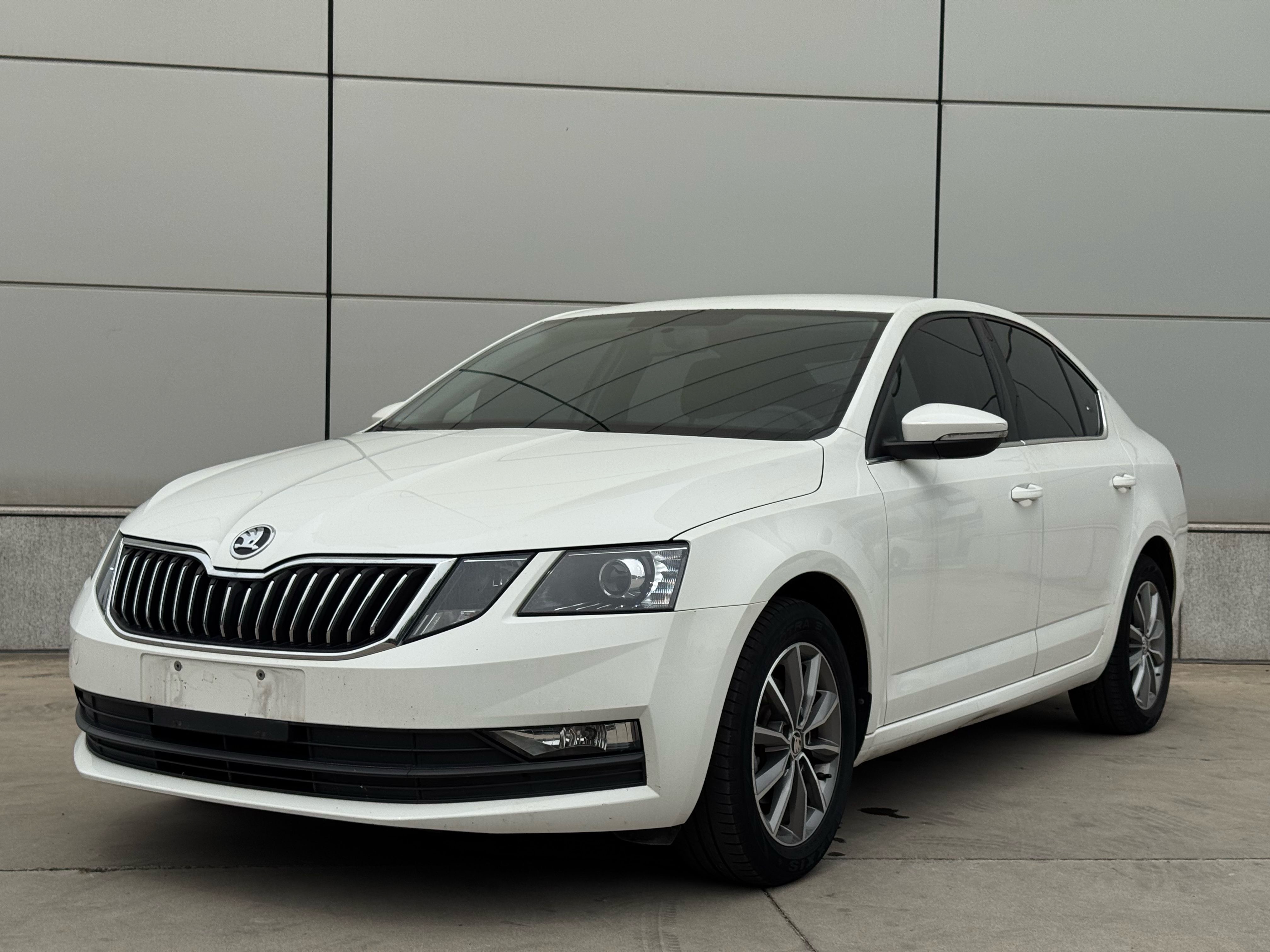 Skoda Octavia 2021 1.5L Automatic Comfort (Shìshì Shūshì Bǎn)