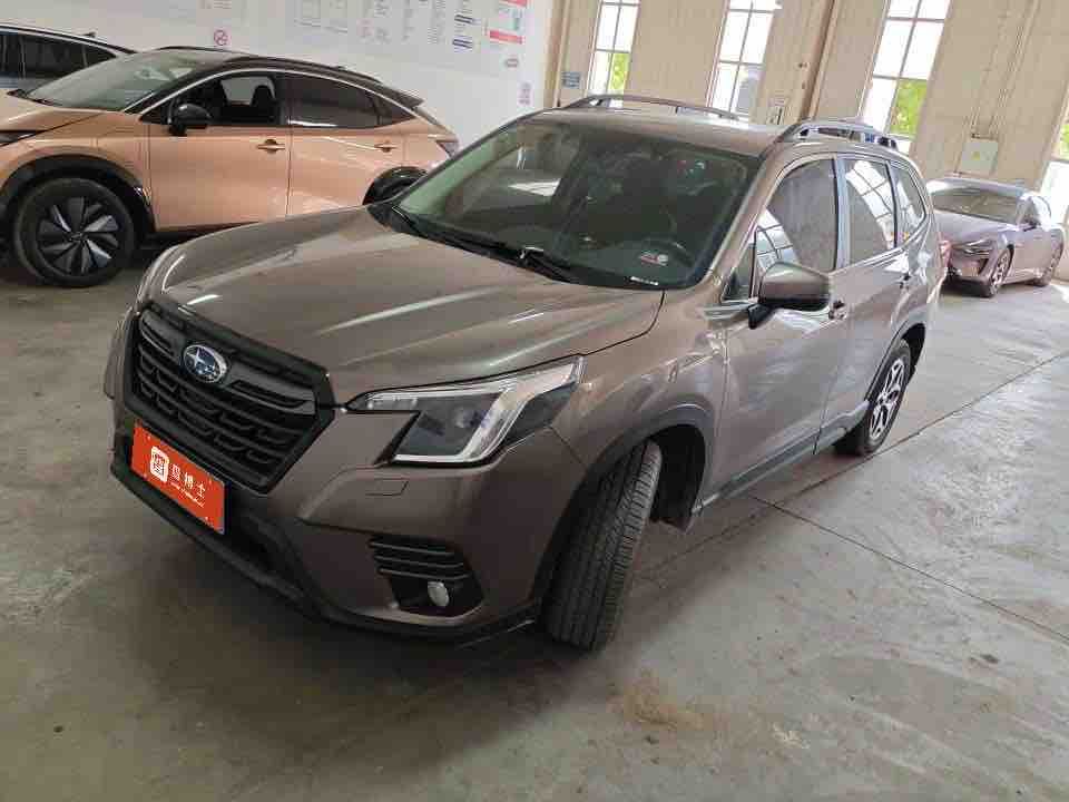 2022 Subaru Forester 2.0i AWD Luxury Edition EyeSight (Háohuá Bǎn EyeSight)