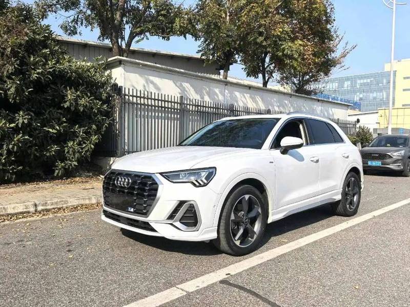 2023 Audi Q3 35 TFSI Fashion Sport (Shíshàng Dònggǎn Xíng) (1.4T)