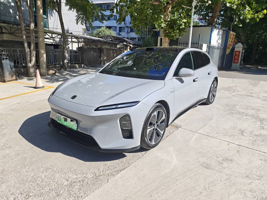 NIO NIO ET5T