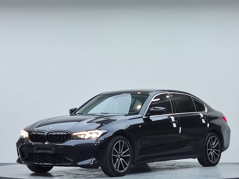 2023 BMW 3 Series 320Li M Sport Package (M Yùndòng Tàozhuāng)