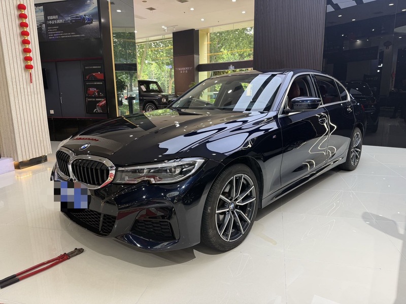 2022 BMW 3 Series 320Li M Sport Package (M Yùndòng Tàozhuāng)