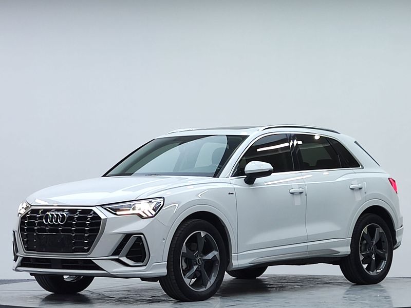 2022 Audi Q3 35 TFSI Fashion Sport (Shíshàng Dònggǎn Xíng)