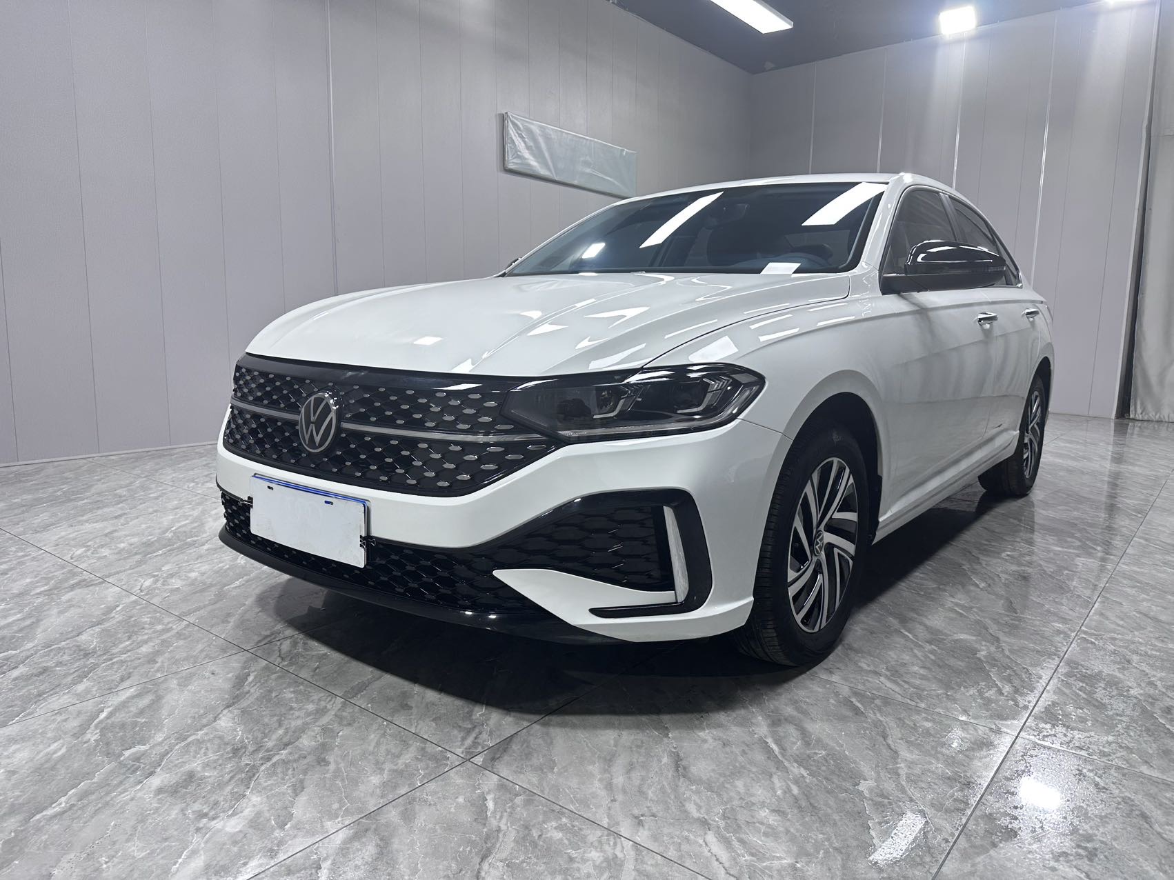 Volkswagen Lavida 2023 280TSI DSG Starry Full Comfort Edition (Xīngkōng Mǎn Yì Bǎn)