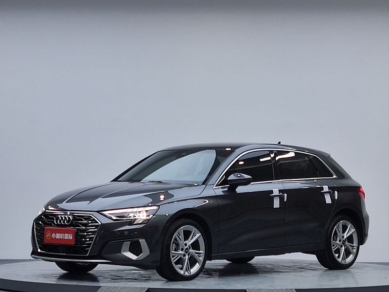 2023 Audi Restyling A3 Sportback 35 TFSI Fashion Elegant Type (Shíshàng Zhìyǎ Xíng)
