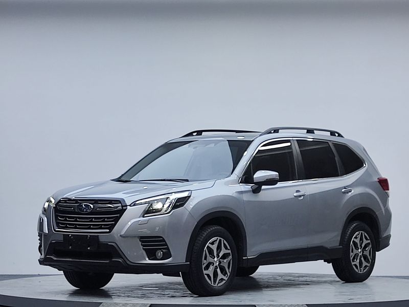 2022 Subaru Forester 2.0i AWD Luxury Edition EyeSight (Háohuá Bǎn EyeSight)