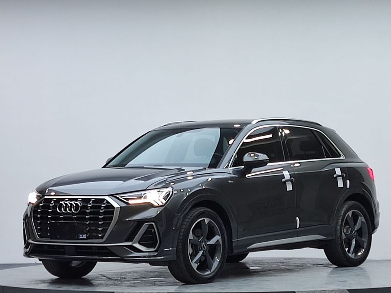 2022 Audi Q3 35 TFSI Fashion Sport (Shíshàng Yùndòng Xíng)