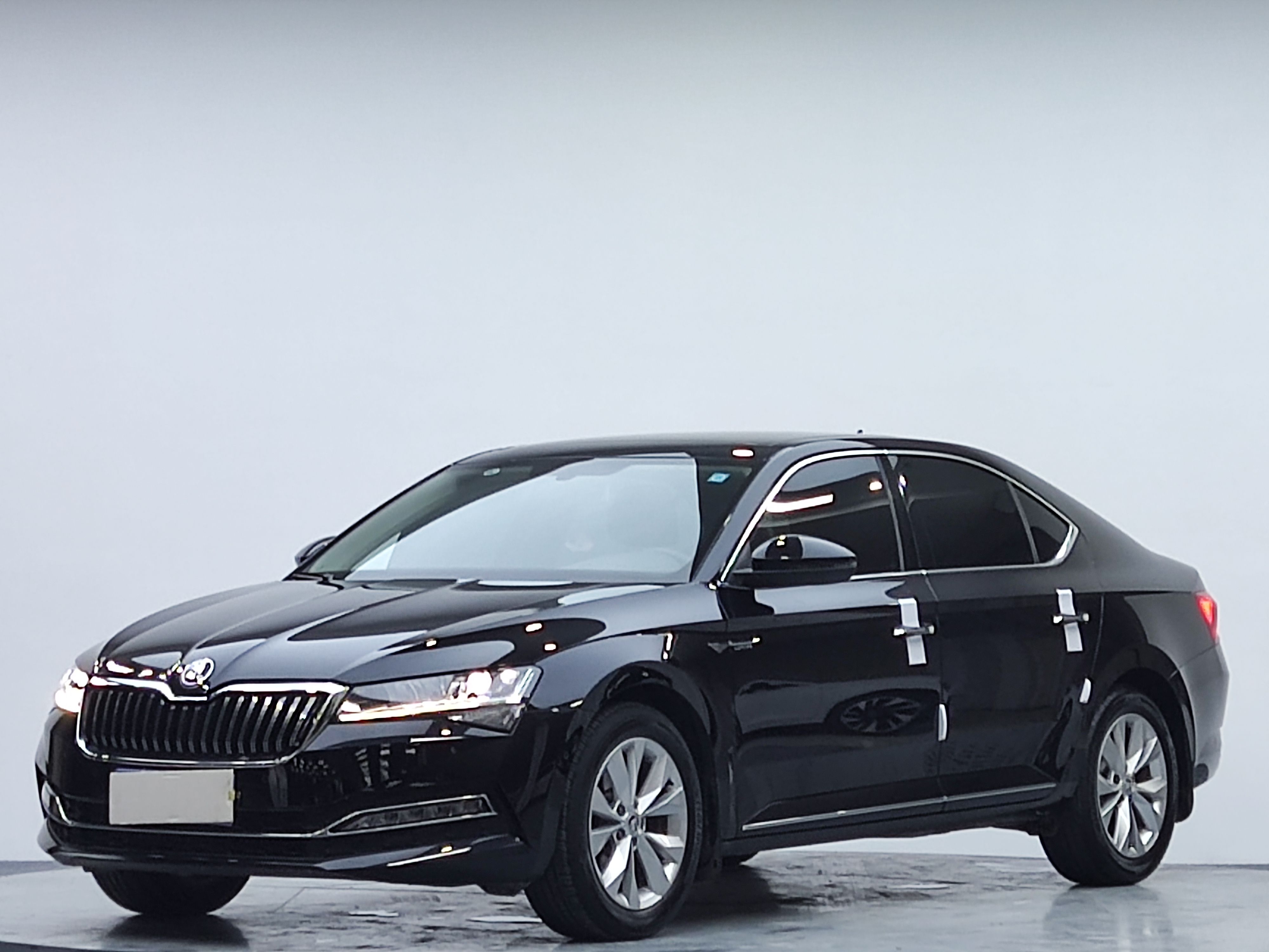 Skoda Superb 2021 TSI280 DSG Comfort Edition (Shūshì Bǎn)