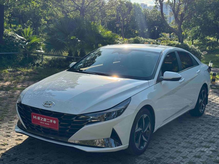 2022 Hyundai Elantra 1.5L CVT LUX Noble Edition (Zūnguì Bǎn)