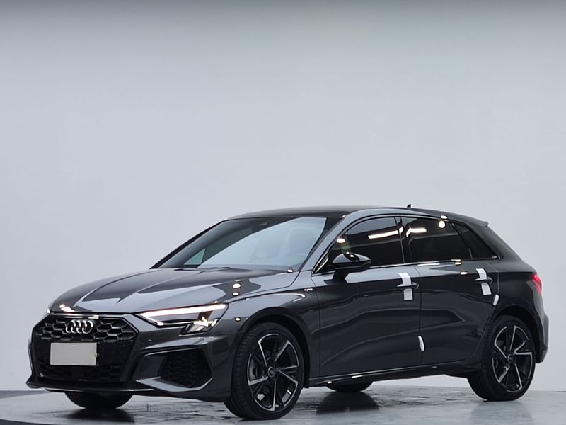 2022 Audi A3 Sportback 35 TFSI Fashion Sport (Shíshàng Yùndòng Xíng)