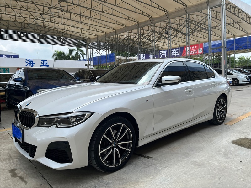 2022 BMW 3 Series Restyling 320Li M Sport Package (Gǎikuǎn M Yùndòng Tàozhuāng)