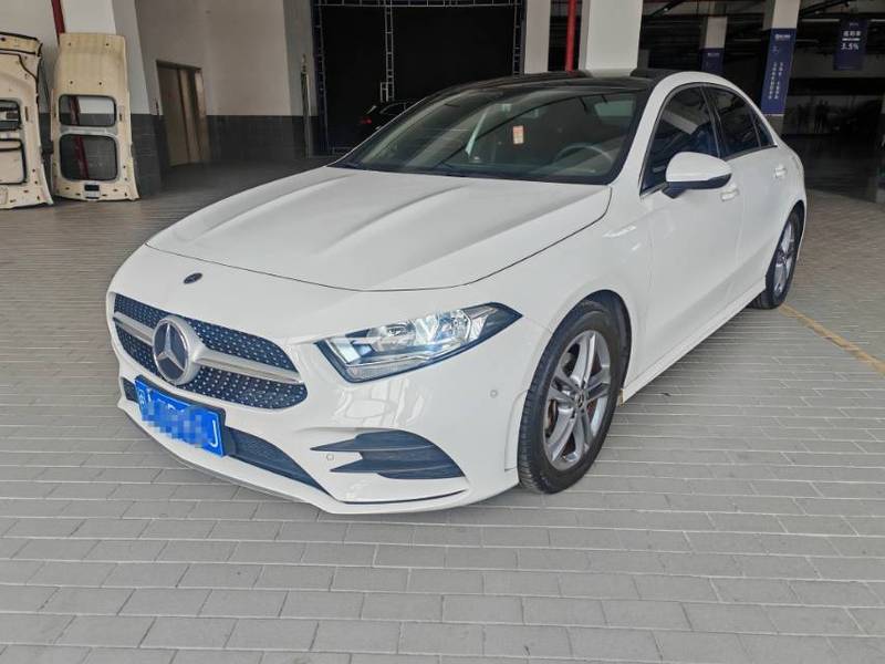 2022 Mercedes-Benz A-Class A 180 L Sport Saloon (Yùndòng Jiàochē)