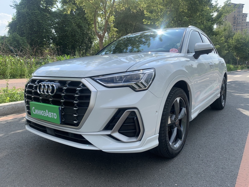 2022 Audi Q3 35 TFSI Fashion Sport (Shíshàng Dònggǎn Xíng)